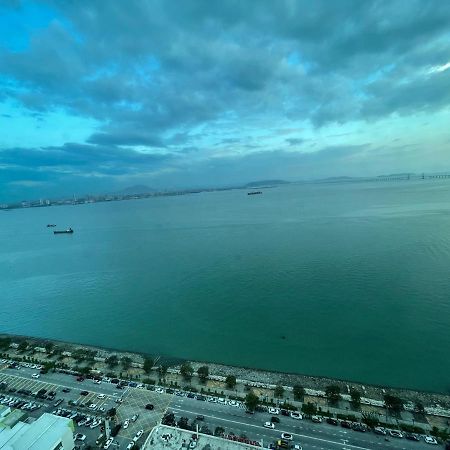 Maritime Seaview Hotel By Ss Setia Resort George Town Extérieur photo