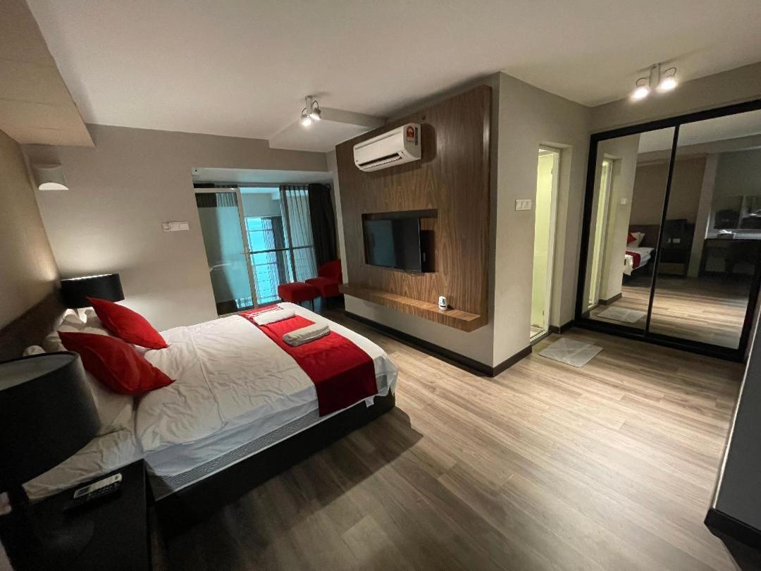 Maritime Seaview Hotel By Ss Setia Resort George Town Extérieur photo