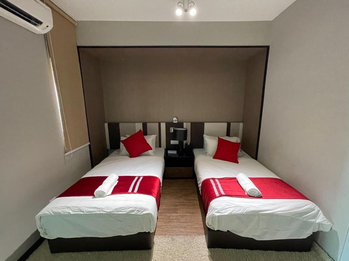 Maritime Seaview Hotel By Ss Setia Resort George Town Extérieur photo